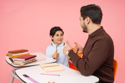 Guía de disciplina positiva para manejar la energía de tu mascota